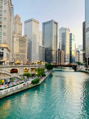 Chicago Riverwalk. 